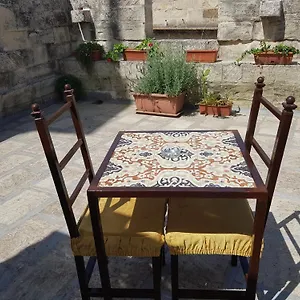 Dimora Dell'artista 2 Bed & Breakfast