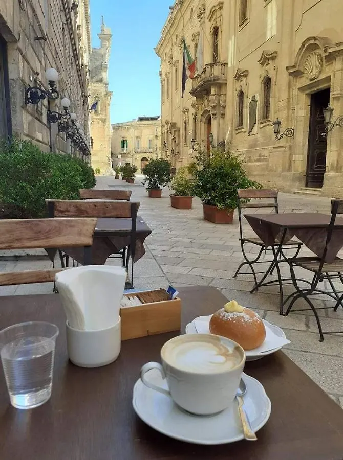 Lecce Stazione Centrale إيطاليا